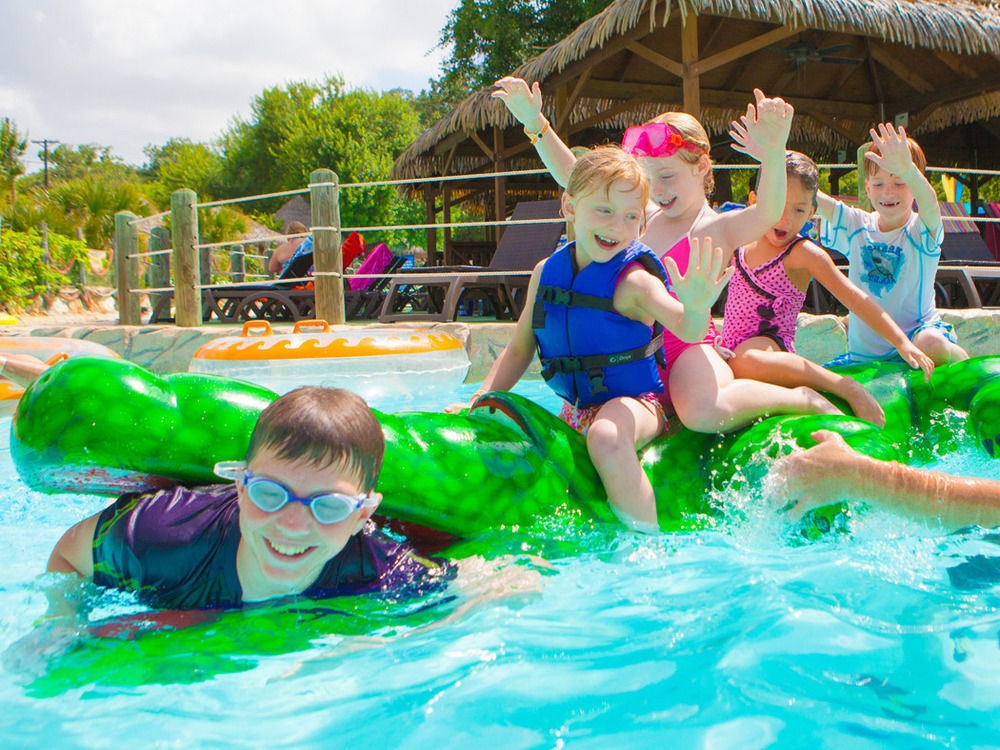 The Resort At Schlitterbahn نيو بروانفيلز المظهر الخارجي الصورة