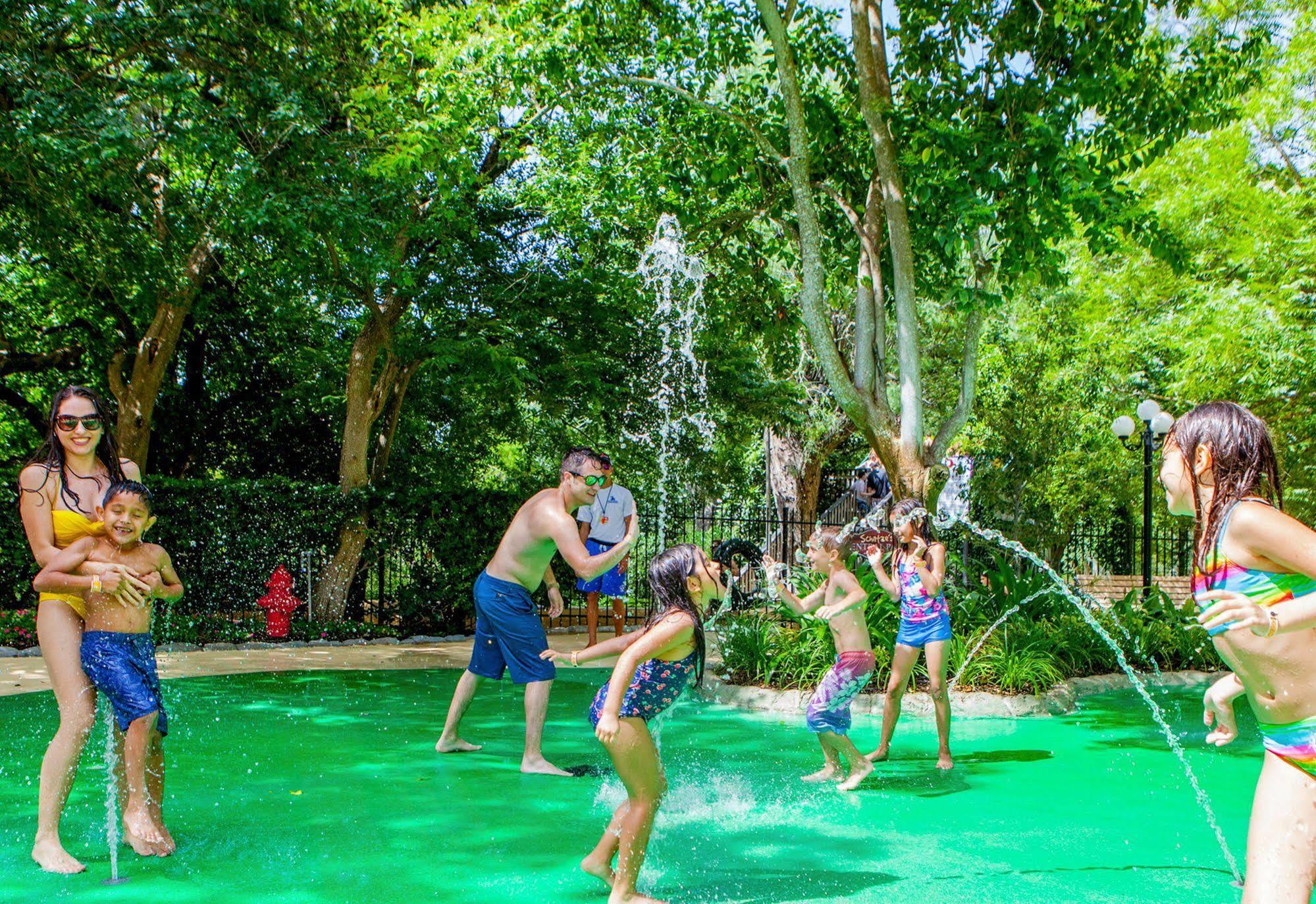 The Resort At Schlitterbahn نيو بروانفيلز المظهر الخارجي الصورة